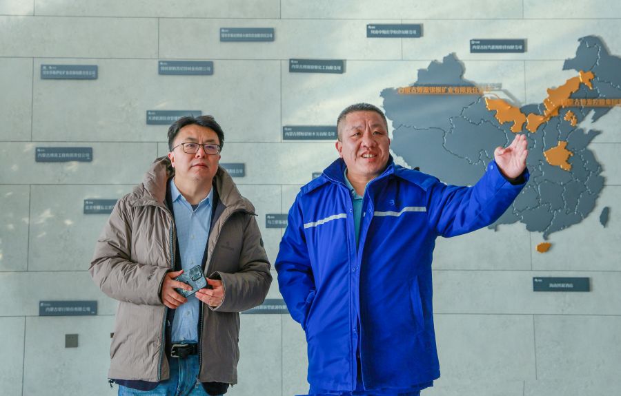 宝洁大中华区液洗总裁赵波到博源银根矿业公司调研